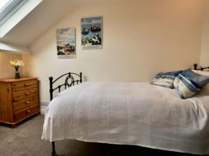 Front single bedroom